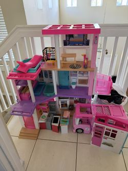 Barbie Dream House