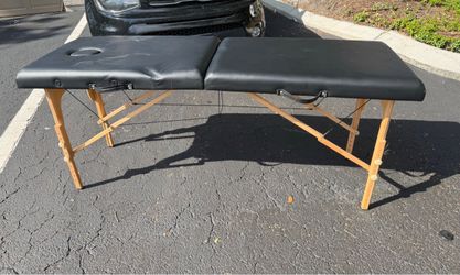 Portable massage table