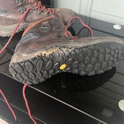Great Great Deal Great Condition Men’s Size 11 1/2 Merrell Waterproof Vortex Vibriam Boot 🥾 