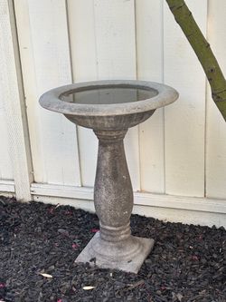 Concrete Pedestal Bird Bath