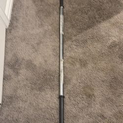 BARRA PARA PESAS LIKE NEW EXCELLENT CONDITION $30 ONLY SERIOUS BUYERS PLEASE