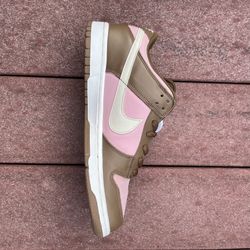 Stussy x Nike SB Dunk Low “Cherry” for Sale in Washington Stussy x Nike SB Dunk Low “Cherry” for Sale in Washington