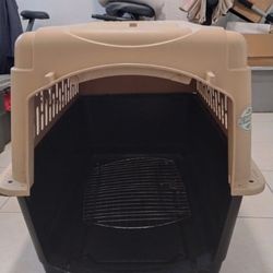Large Heavy Plastic Dog Crate 