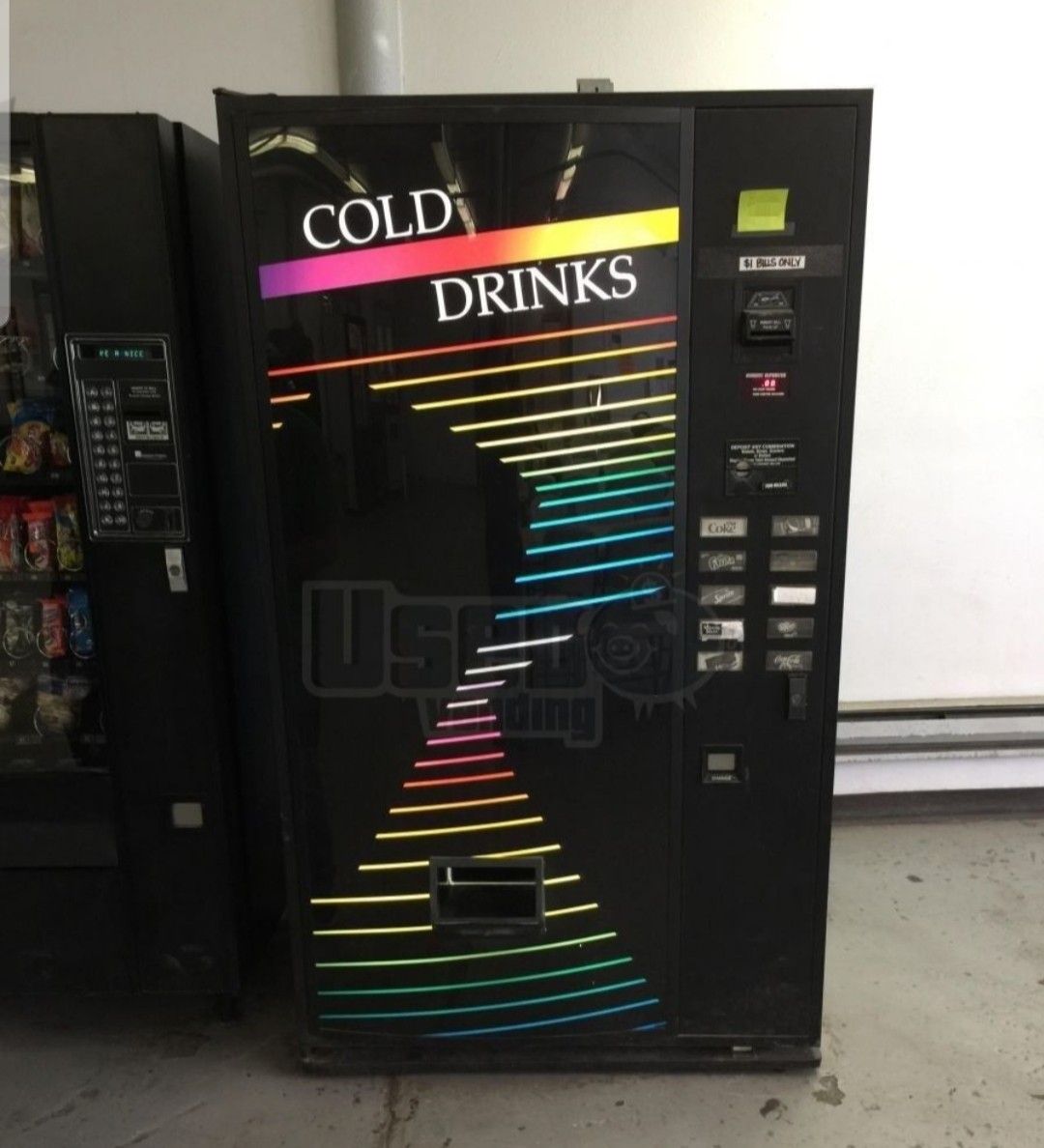 CYBER SALE USI Electronics Soda Vending Machine Model 303710B for Sale