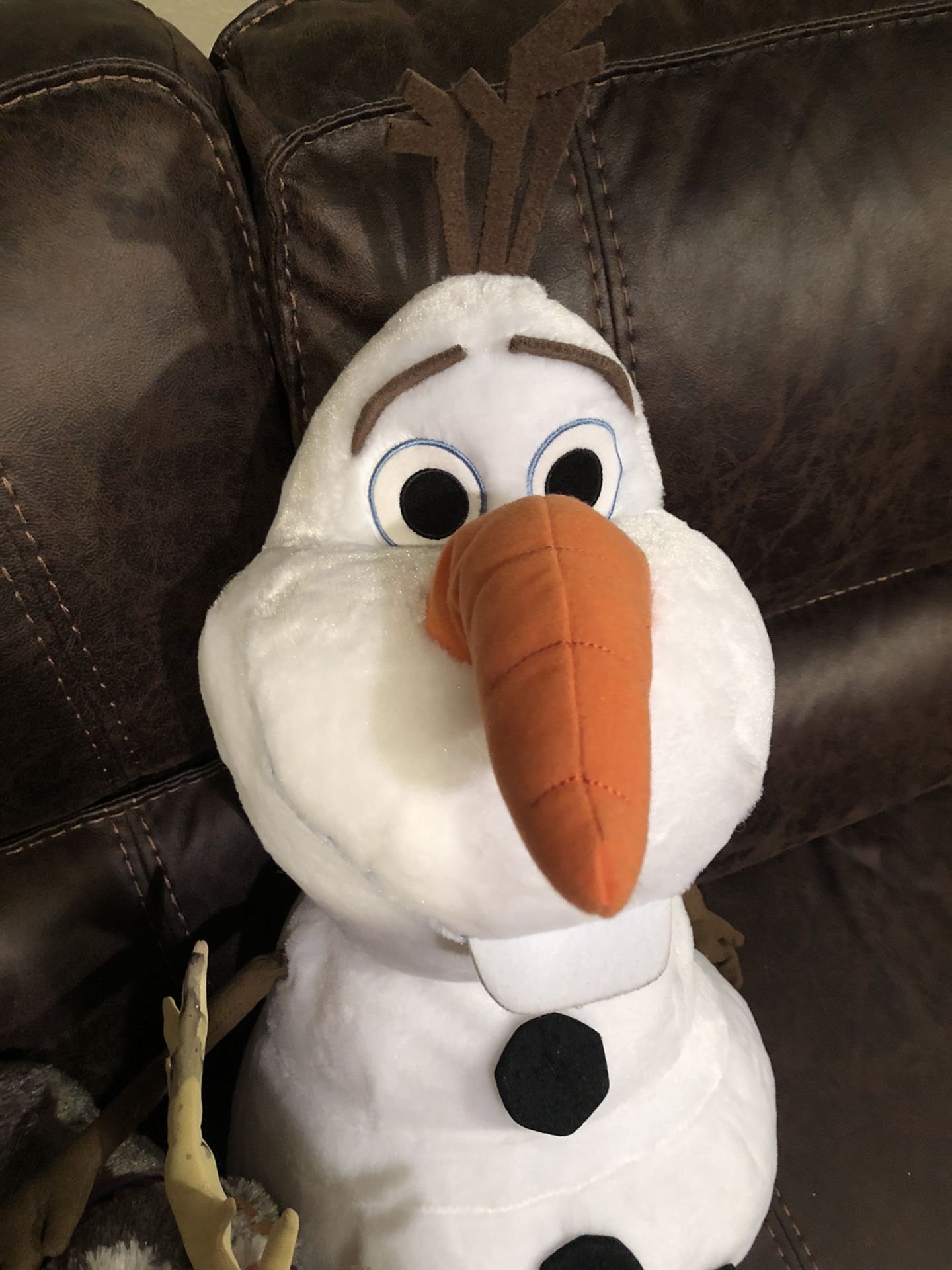 DISNEY OLAF BIG PLUSH