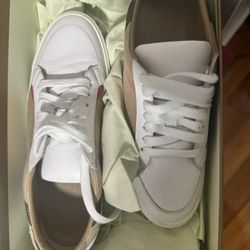 Burberry Sneakers 