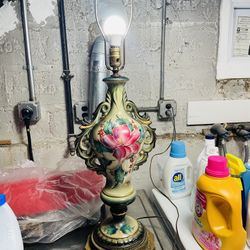 Vintage 1940’s Hand Painted Ceramic Table Lamp