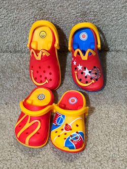 McDonald’s croc lot of 4 happy meal toys keychain
