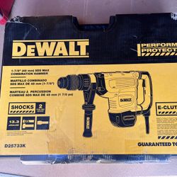 Dewalt Combo hammer D25733K