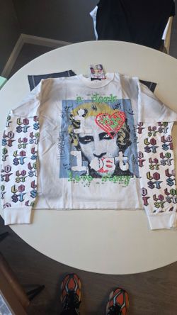 Lost Intricacy Long Sleeve Sweatshirt