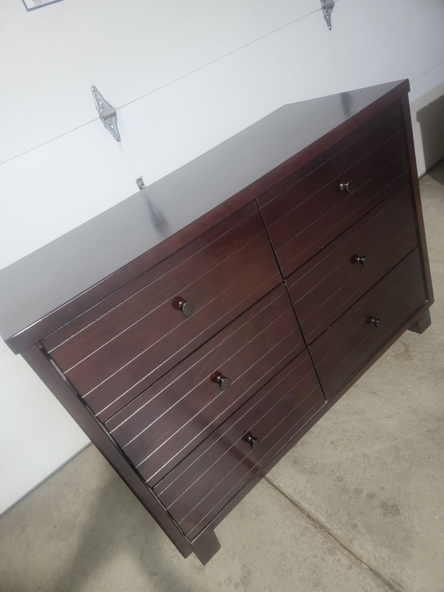 Good quality solid dresser never been used