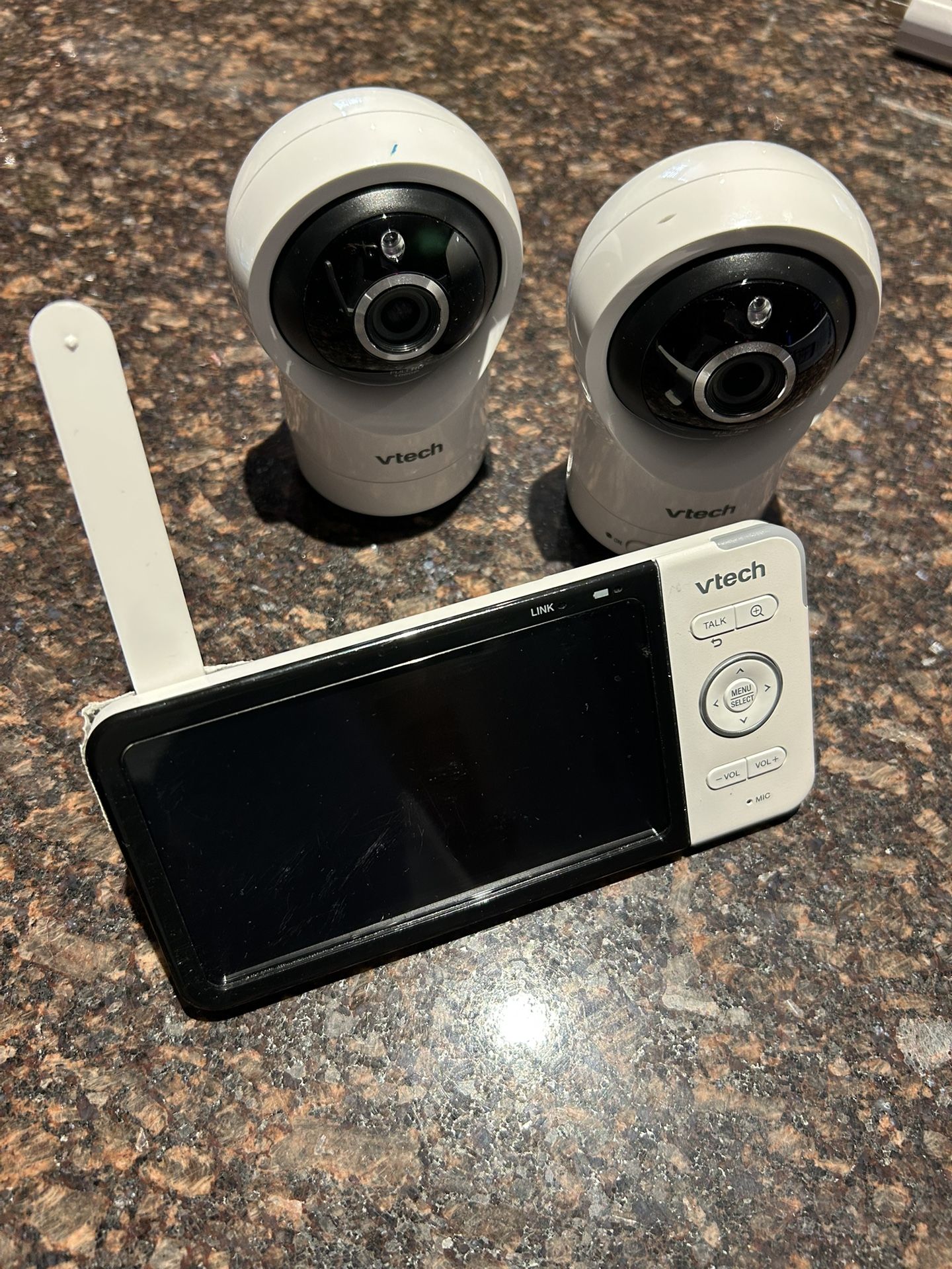 VTEC two camera smart monitor