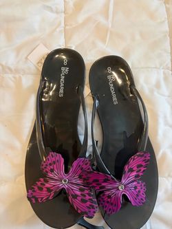 New No Boundaries Black Flip Flops with Butterfly Detail