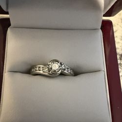 Woman’s Diamond Ring 