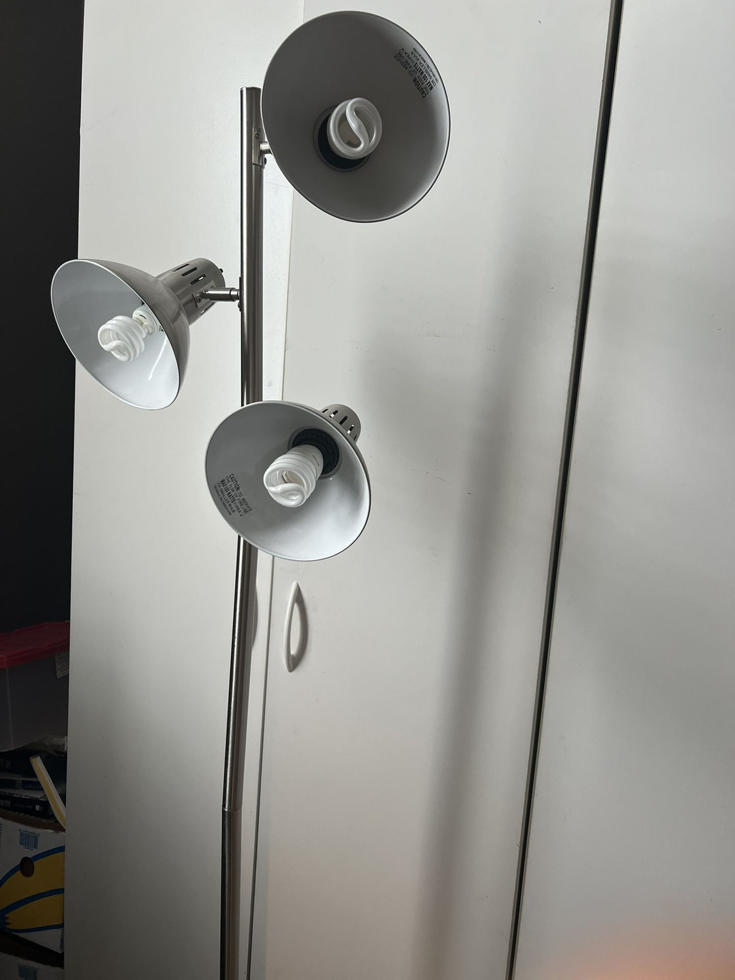 Three Way Light 15$