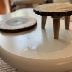Wooden Kitchen Decoration And Serving Plates