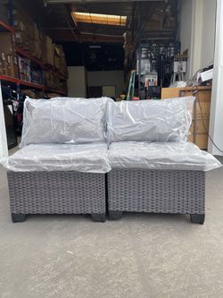 New Open Box 2-Piece Outdoor Wicker Loveseat Set