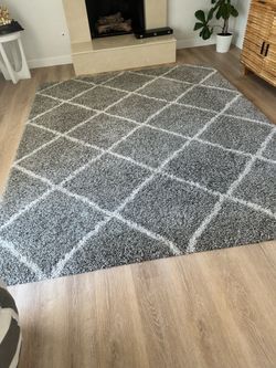 Safavieh Hudson Shag 8’ x 10’ — Like New, Clean, Pet-Free