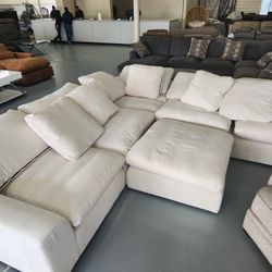 Cloud Sectional Custom Same Day Délivery 