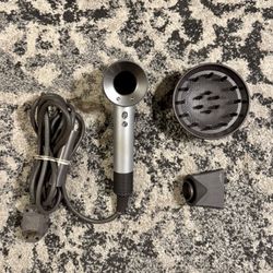 Dyson Supersonic Hair Dryer + Attachments