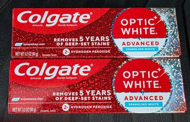 (2) Colgate Optic White Advanced Sparkling White Toothpaste with 2% Hydrogen Peroxide, Mint, 3.2 OZ