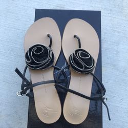 Guiseppe Zanotti Sandal(size37)