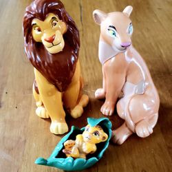 Disney Lion King Figurines. Mufasa, Sarabi and Baby Simba