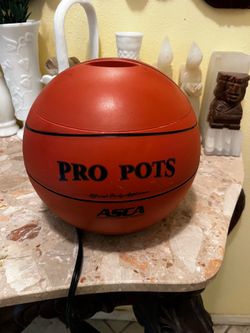 Basketball slow cooker
