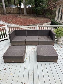 Contemporary 5-Piece Outdoor Wicker Sectional Set