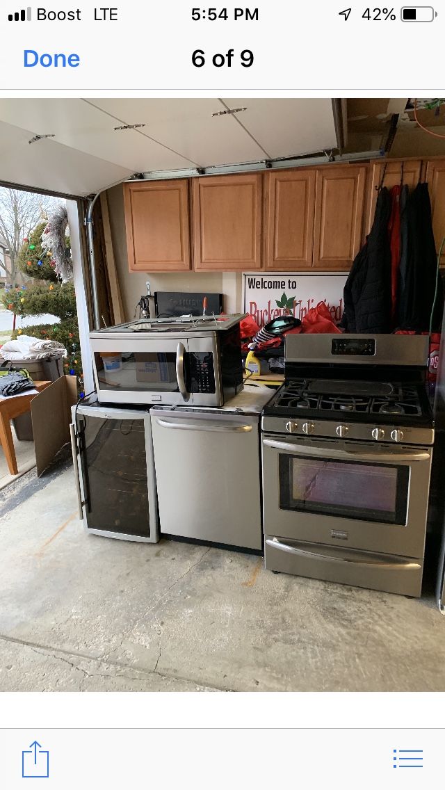 Refrigerator stove and other appliances. Whole set