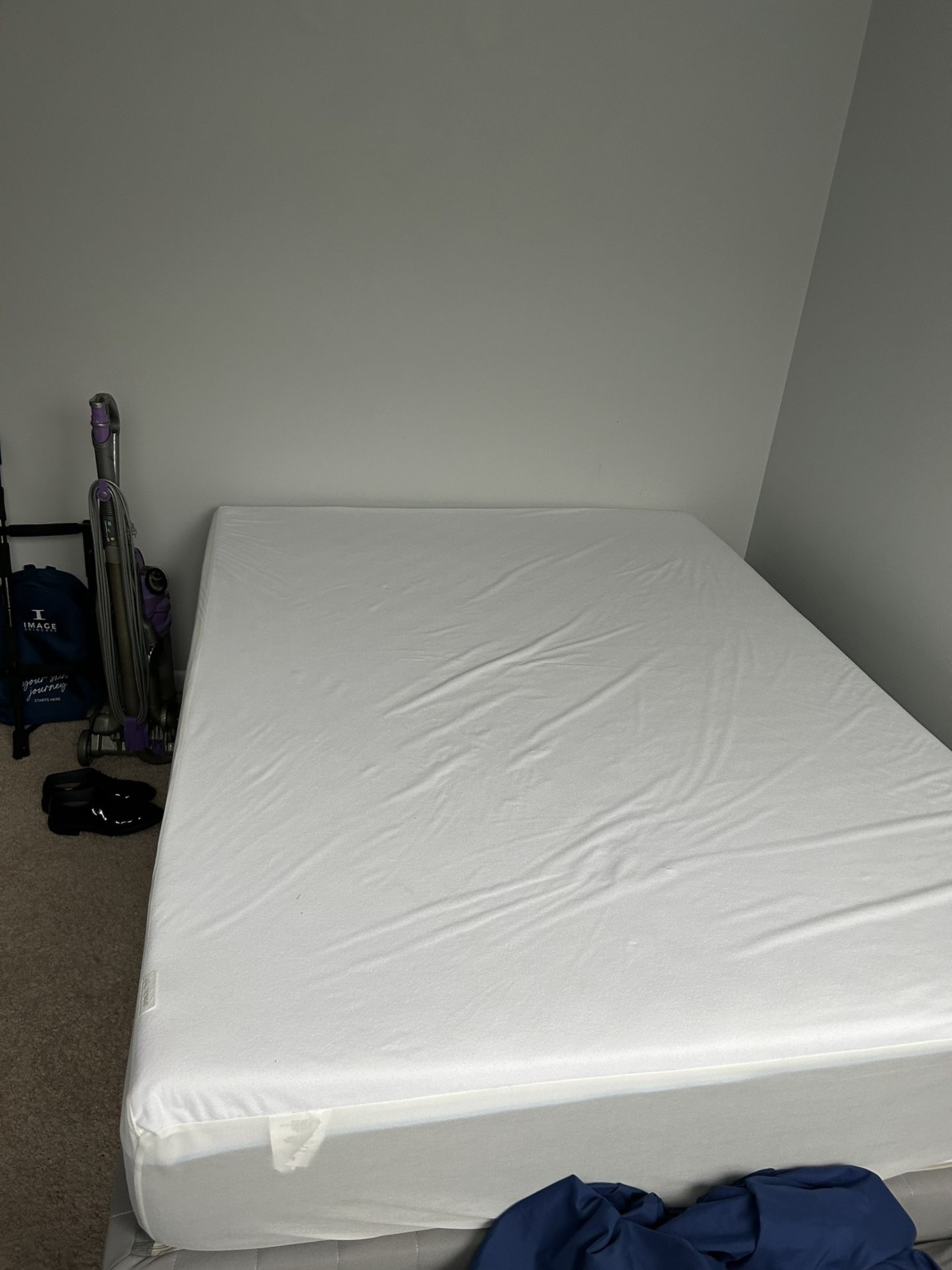 Queen Size Bed (mattress, Waterproof Cover & Frame)