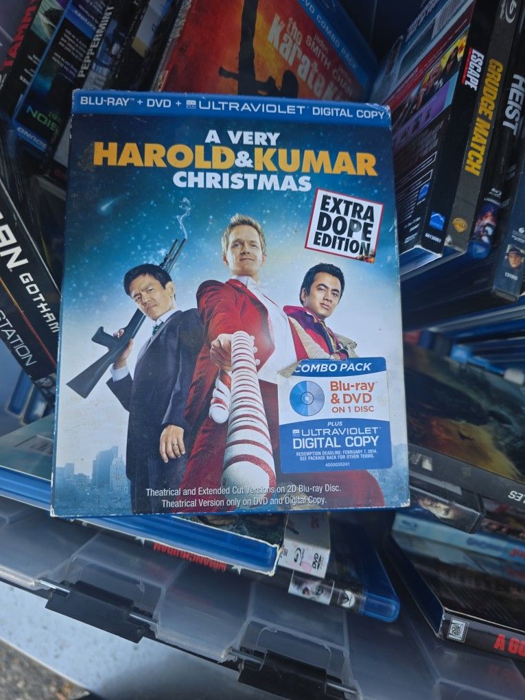 Harold & Kumar Chritmas Blu-ray +dvd Digital Copy
