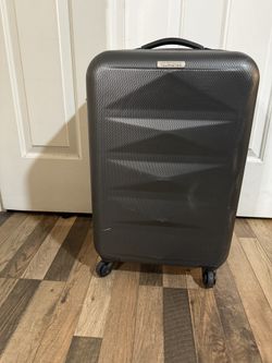 American Tourist Carry On Luggage 