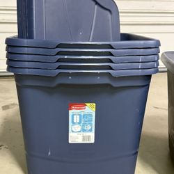Six (6) 18 Gallon Blue Rubbermaid Storage Bins Totes Perfect For Garage