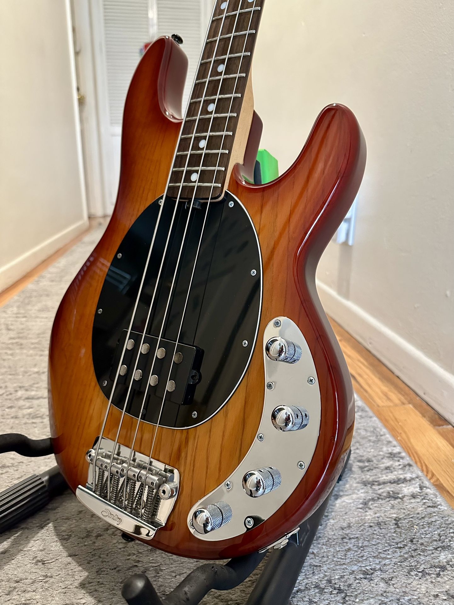 Sterling Ray34 Honey Burst Stingray bass guitar