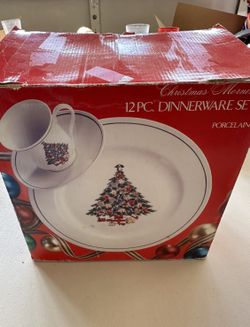 Christmas Morning 12 PC. Dinnerware Set Open Box