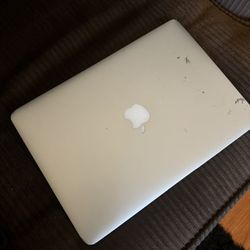 Apple MacBook Air -128GB SSD Mojave Good Condition