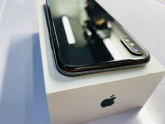 Apple iPhone X unlocked . Desbloqueado