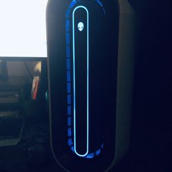ALIENWARE Aurora-R12 Gaming PC RGB White
