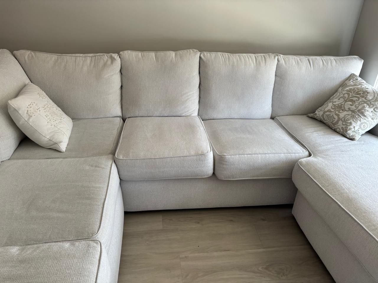City Furniture Avalon White Fabric Right Chaise Sectional
