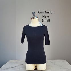 Ann Taylor New Small Women’s Top 