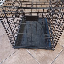 Dog Crate 2 Doors Great Condition 