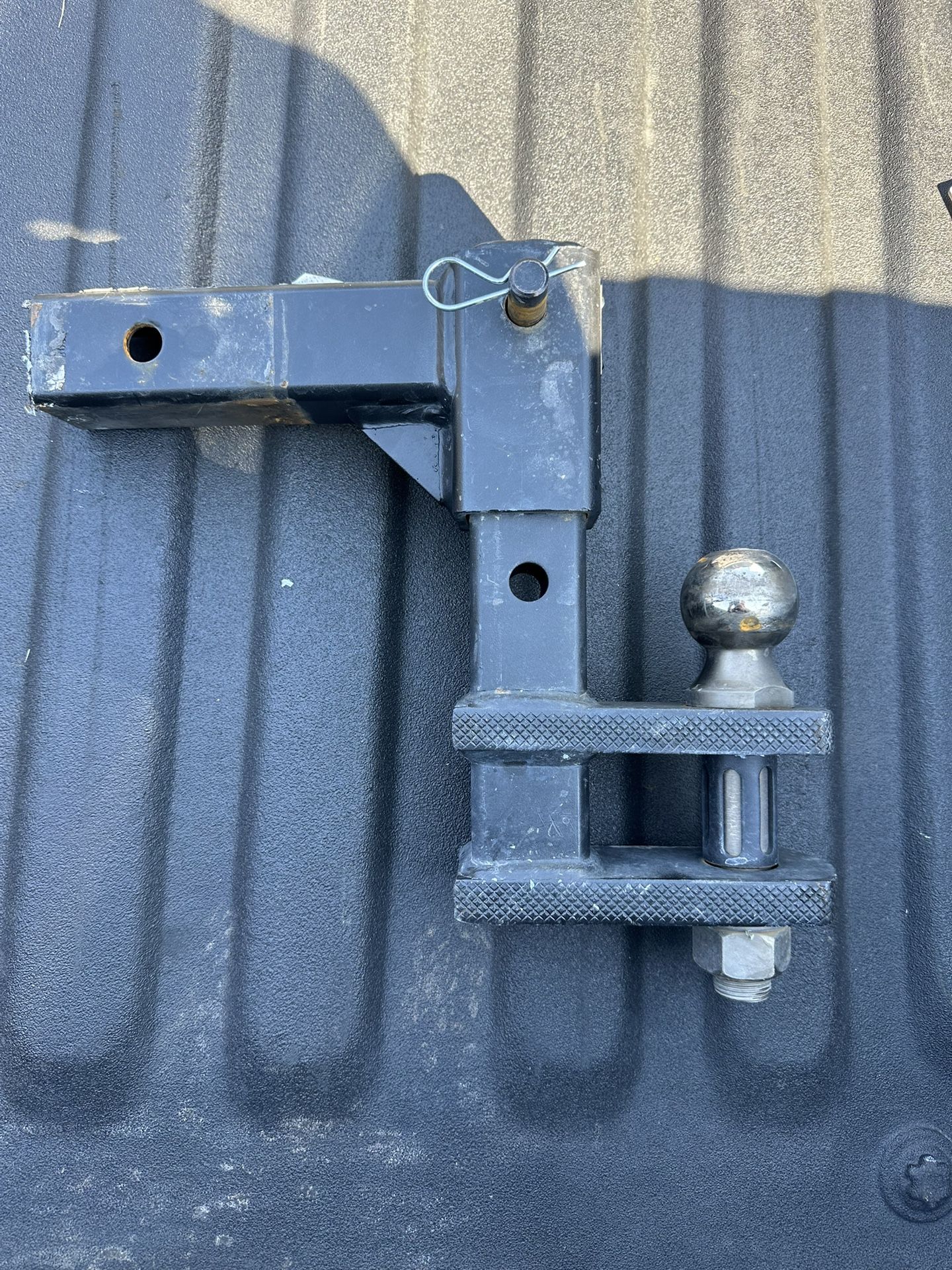 REESE Adjustable Ball Mount