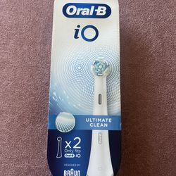 Oral-B iO Ultimate Clean Replacement Brush Heads, White, 2 count