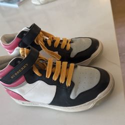 Kids Shoes Burberry . Original . Size 32 