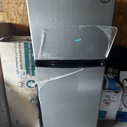 Danby Stainless Steel Refrigerator 
