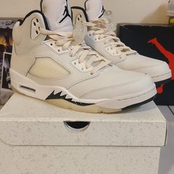 Authenticity Guarantee
Nike Air Jordan 5 Retro SE Sail FN7405-100 Men's Size 10.5