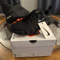 Nike Mind 002 Black Hyper Crimson 