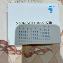 Digital voice recorder