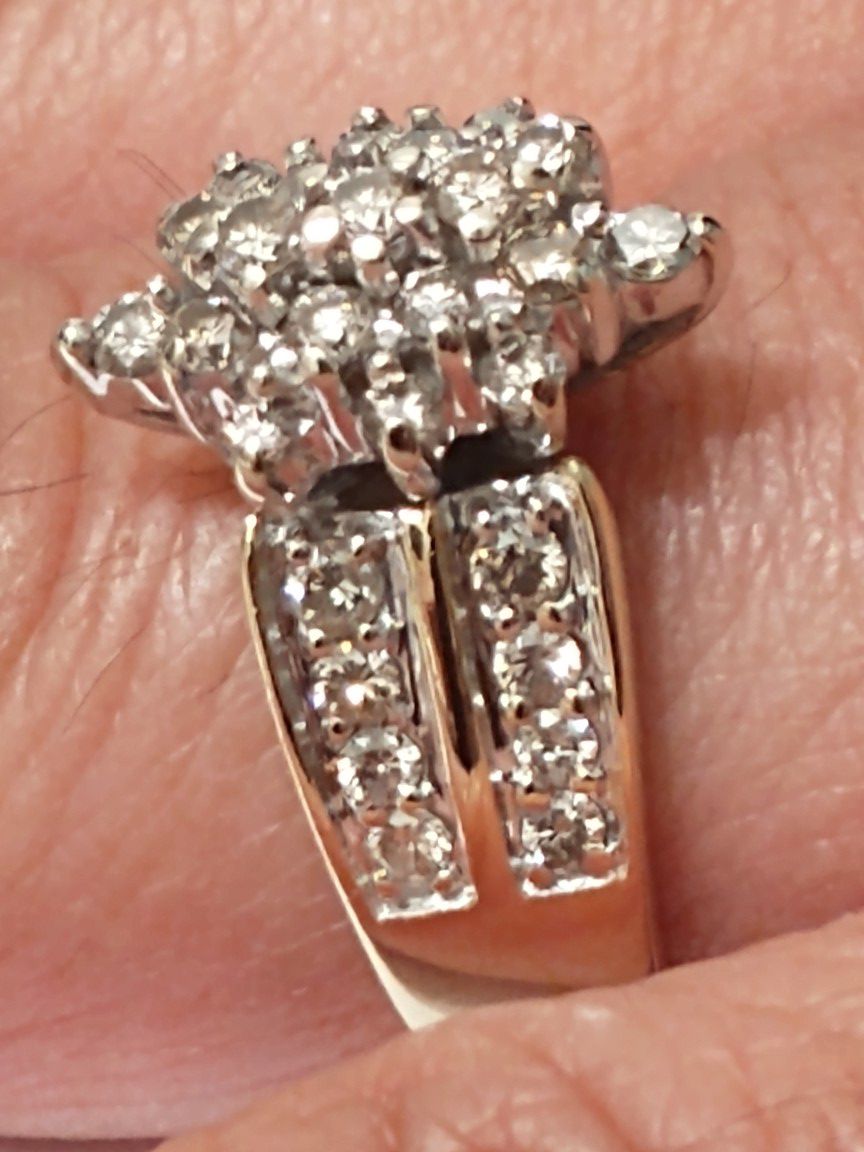 14K Yellow Gold 1ctw Genuine Diamond Ladies Cluster Ring